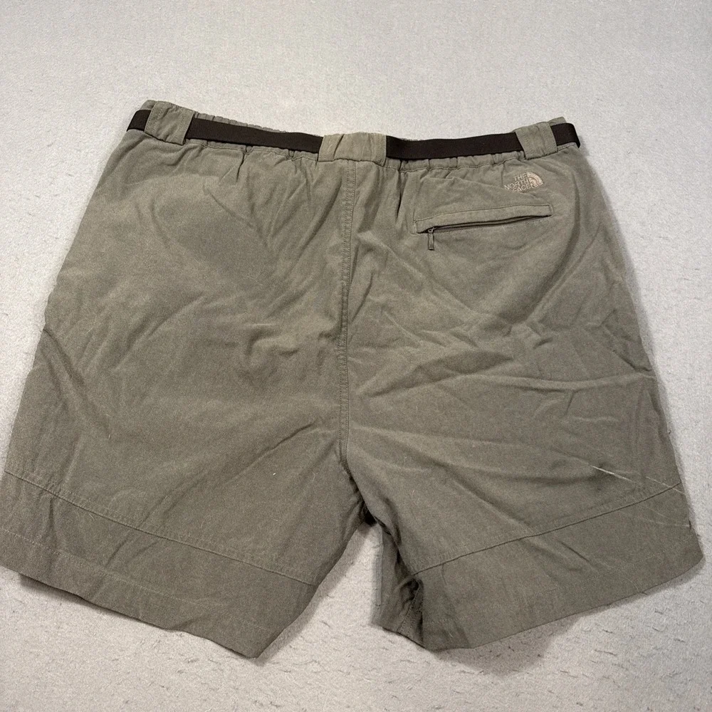 North Face Shorts Mens XL GREEN BELTED Chino Nylon Hiking Outdoor Zip Pocket